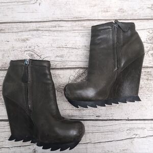Camila Skovgaard Green Grey Wedge Heel Booties Size 36.5